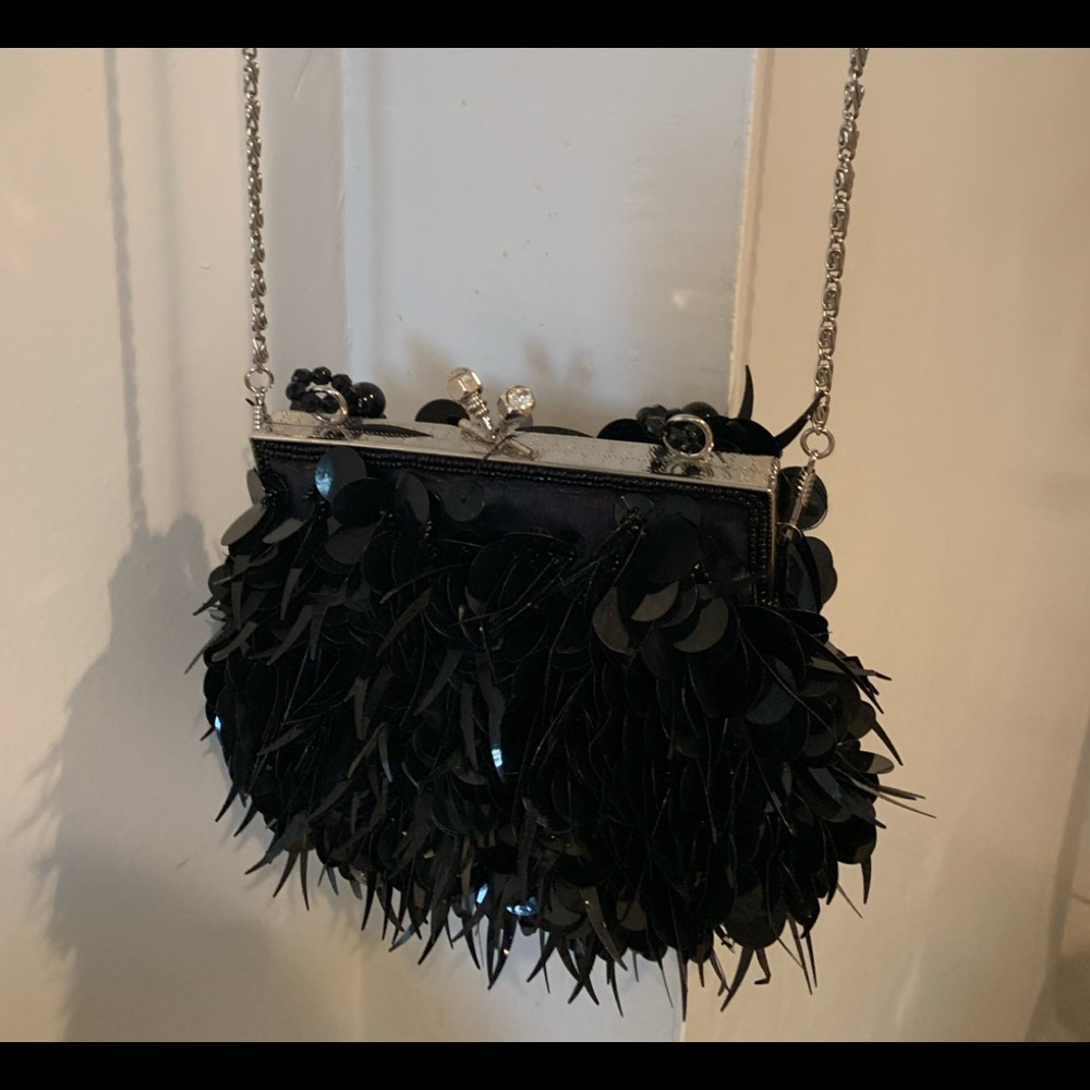 Black sequins clutch